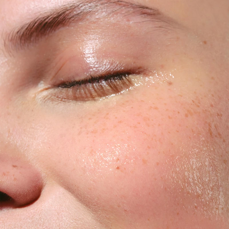 Clarins Démaquillant Tonic Express - Toutes Peaux 3 Clarins Démaquillant Tonic Express - Toutes Peaux – Image 3