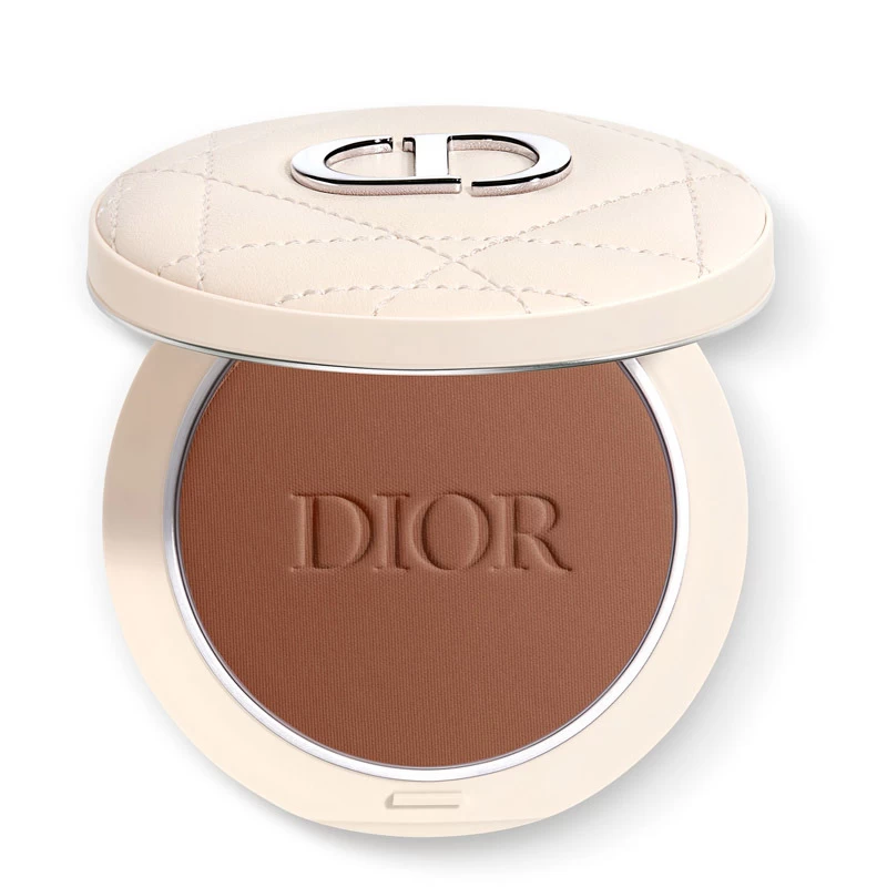 Dior Forever Natural Bronze - Poudre Bronzante Bonne Mine - 95% De Pigments D'origine Minérale 8 Dior Forever Natural Bronze - Poudre Bronzante Bonne Mine - 95% De Pigments D'origine Minérale – Image 8