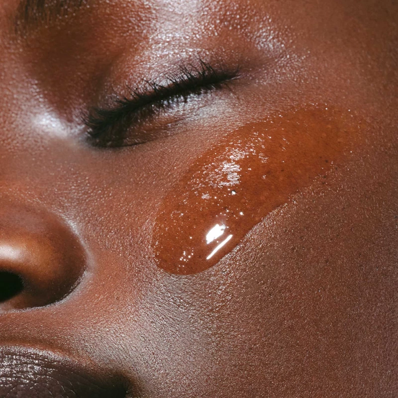 Clarins Lotion Tonique Hydratante - Peaux Normales à Sèches 3 Clarins Lotion Tonique Hydratante - Peaux Normales à Sèches – Image 3